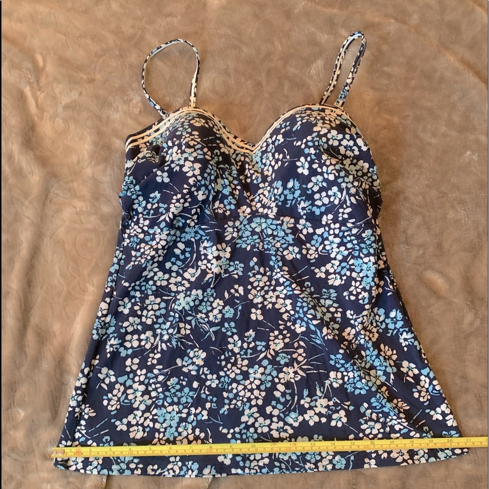 Land's End Swim Top Tankini Women Size 10D Blue Floral Underwire
